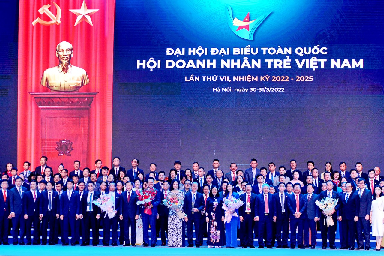 hoi-doanh-nhan-tre-viet-nam-thong-qua-danh-sach-153-nhan-su-uy-ban-trung-uong-hoi