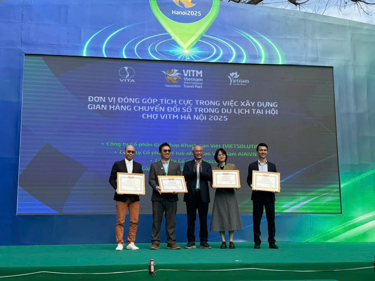 HOẠT ĐỘNG DOANH NGHIỆP HỘI VIÊN: VIETSOLUTIONS GROUP DẪN ĐẦU XU HƯỚNG CHUYỂN ĐỔI SỐ TẠI VITM HÀ NỘI 2025