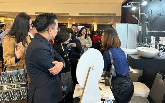 HOẠT ĐỘNG DOANH NGHIỆP HỘI VIÊN: UUVIET SOLUTIONS CÙNG CÁI BẮT TAY VỚI ÔNG LỚN CAPITALAND TẠI DỰ ÁN LUMI HÀ NỘI